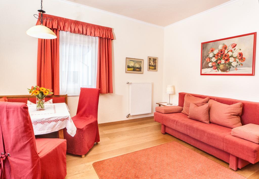 Kraners Alpenhof Bio Bed And Breakfast Pension Weissensee Exterior foto